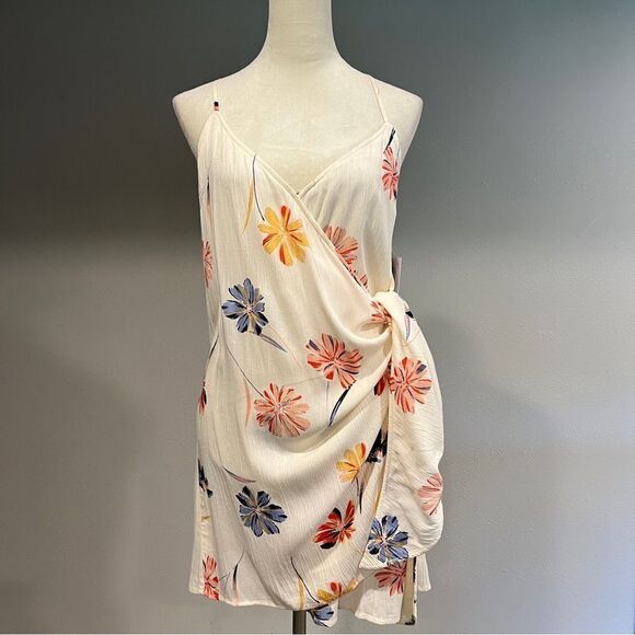 O'Neill Marlo Cream Floral Print NWT Wrap Dress - Picture 4 of 16